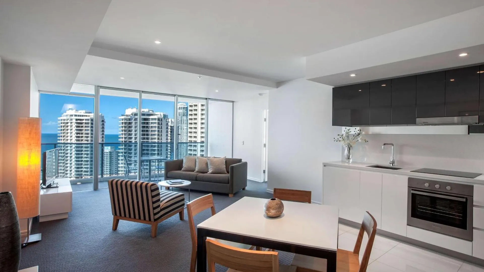 Hilton Surfers Paradise Hotel & Residences Gold Coast
