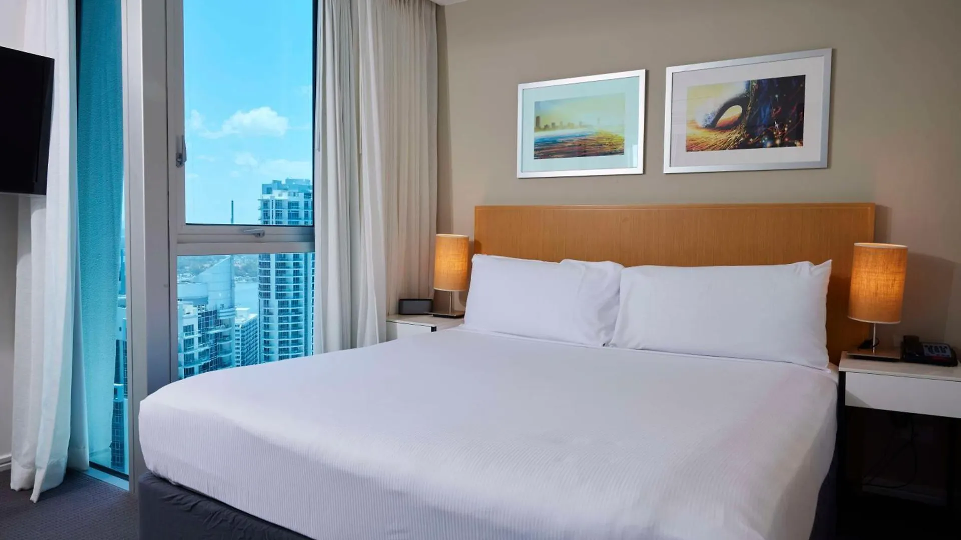 Hilton Surfers Paradise Hotel & Residences Gold Coast Resort