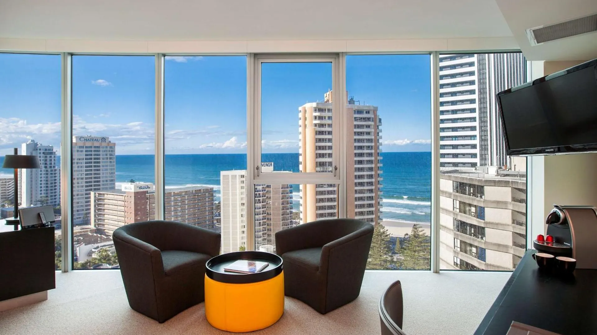 Hilton Surfers Paradise Hotel & Residences Gold Coast Resort