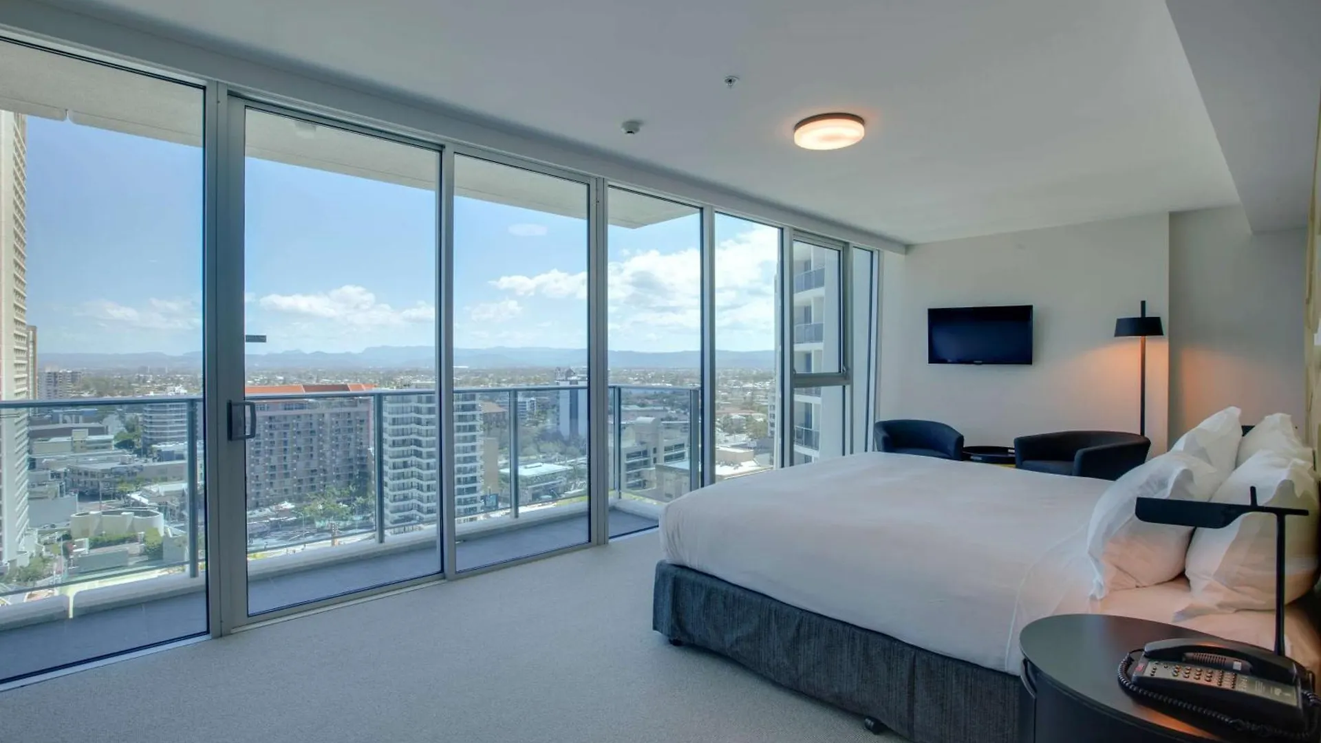 Hilton Surfers Paradise Hotel & Residences Gold Coast
