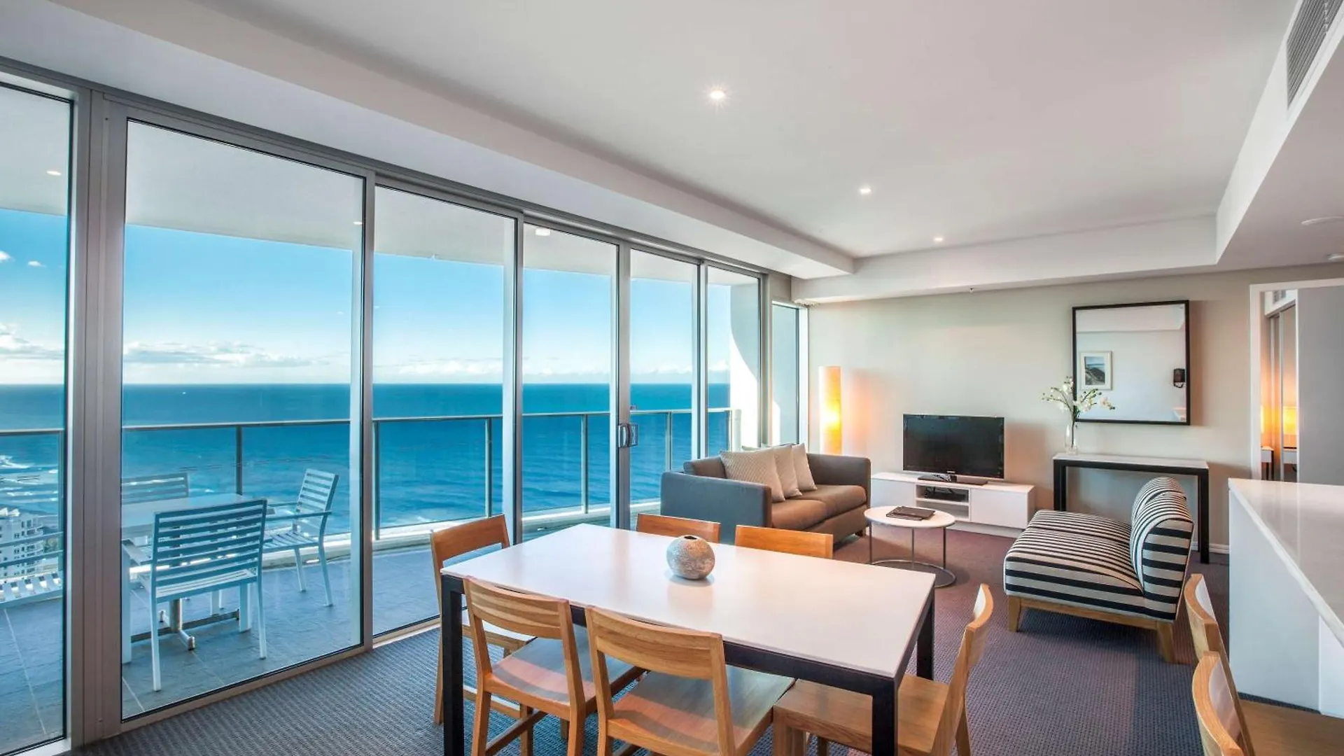 Hilton Surfers Paradise Hotel & Residences Gold Coast