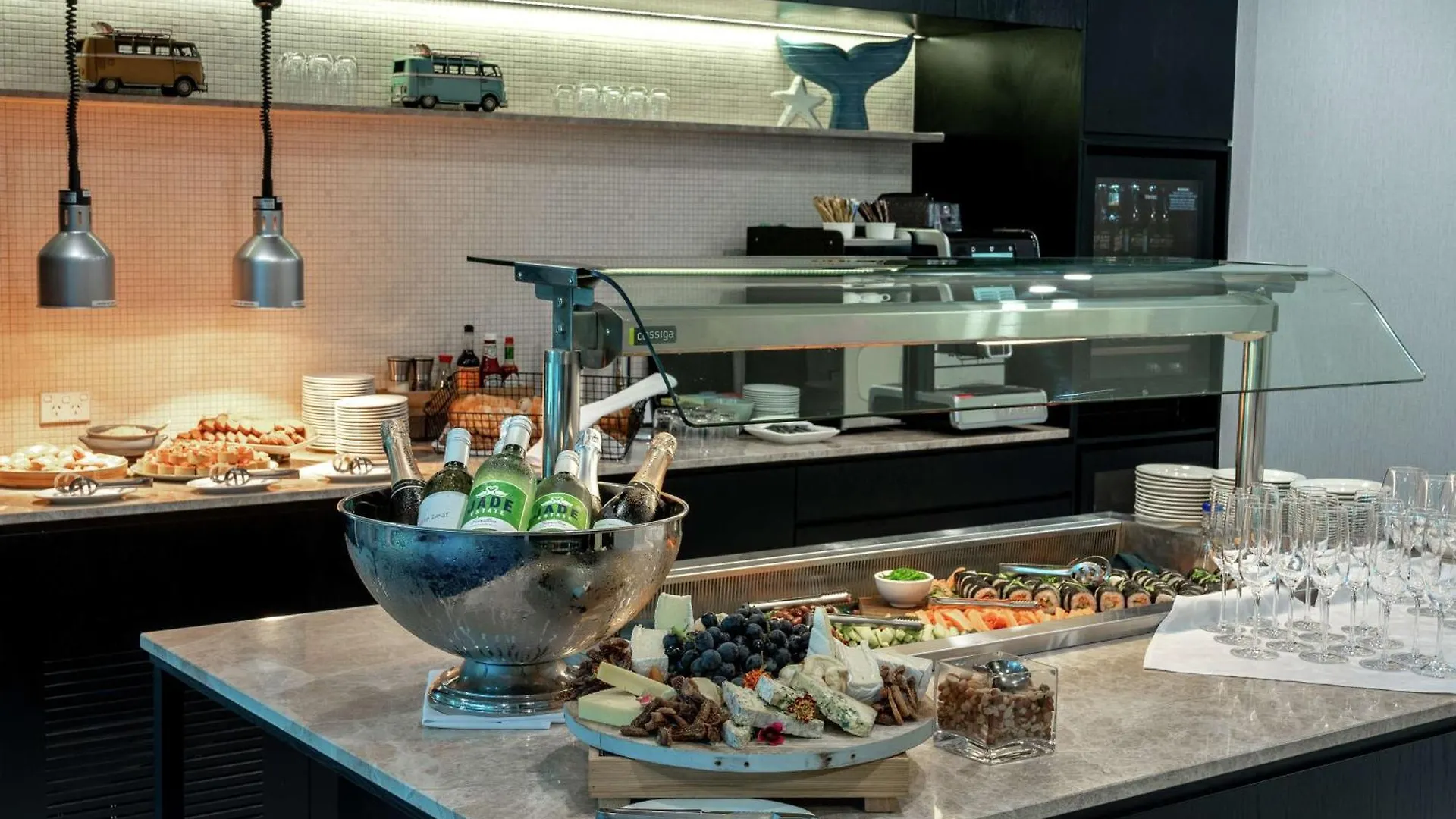 Hilton Surfers Paradise Hotel & Residences Gold Coast 5*,