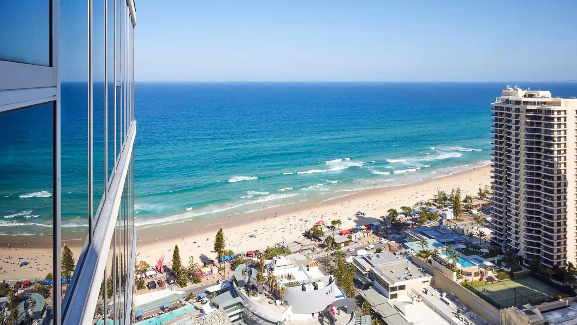 Hilton Surfers Paradise Hotel & Residences Gold Coast 5*,